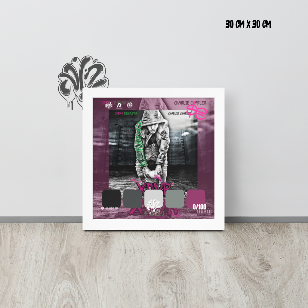 Poster 30x30 “XDVR” di Sfera Ebbasta – Cornice in Legno Inclusa, Pronto da Appendere