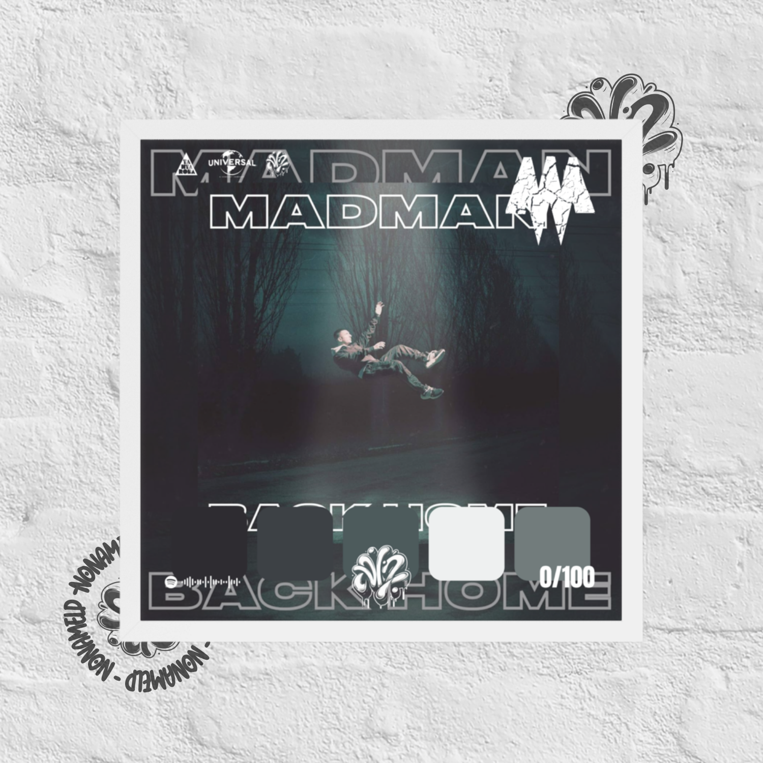 Poster 30x30 “Back Home” di Madman – Cornice in Legno Inclusa, Pronto da Appendere